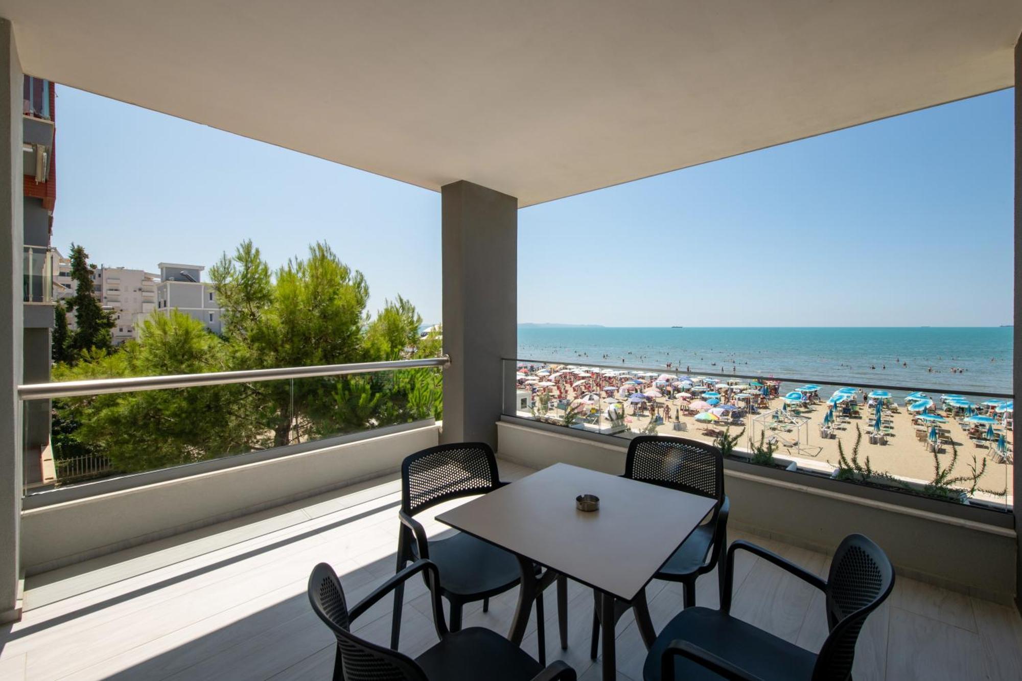 11 Maison d'hôtes *